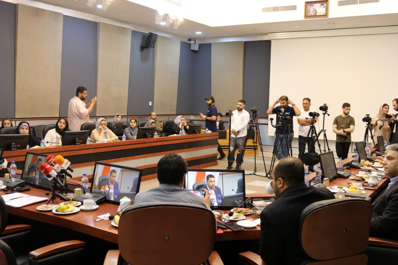 گزارش تصویری نشست خبری مدیرعامل صبا فولاد خلیج فارس در سمپوزیوم ۴۰۳ کیش برگزار شد